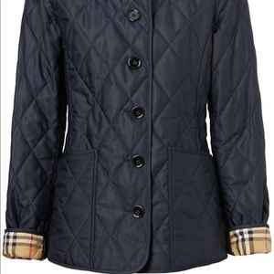 Burberry quilted coat in tan / great conditional, barely worn